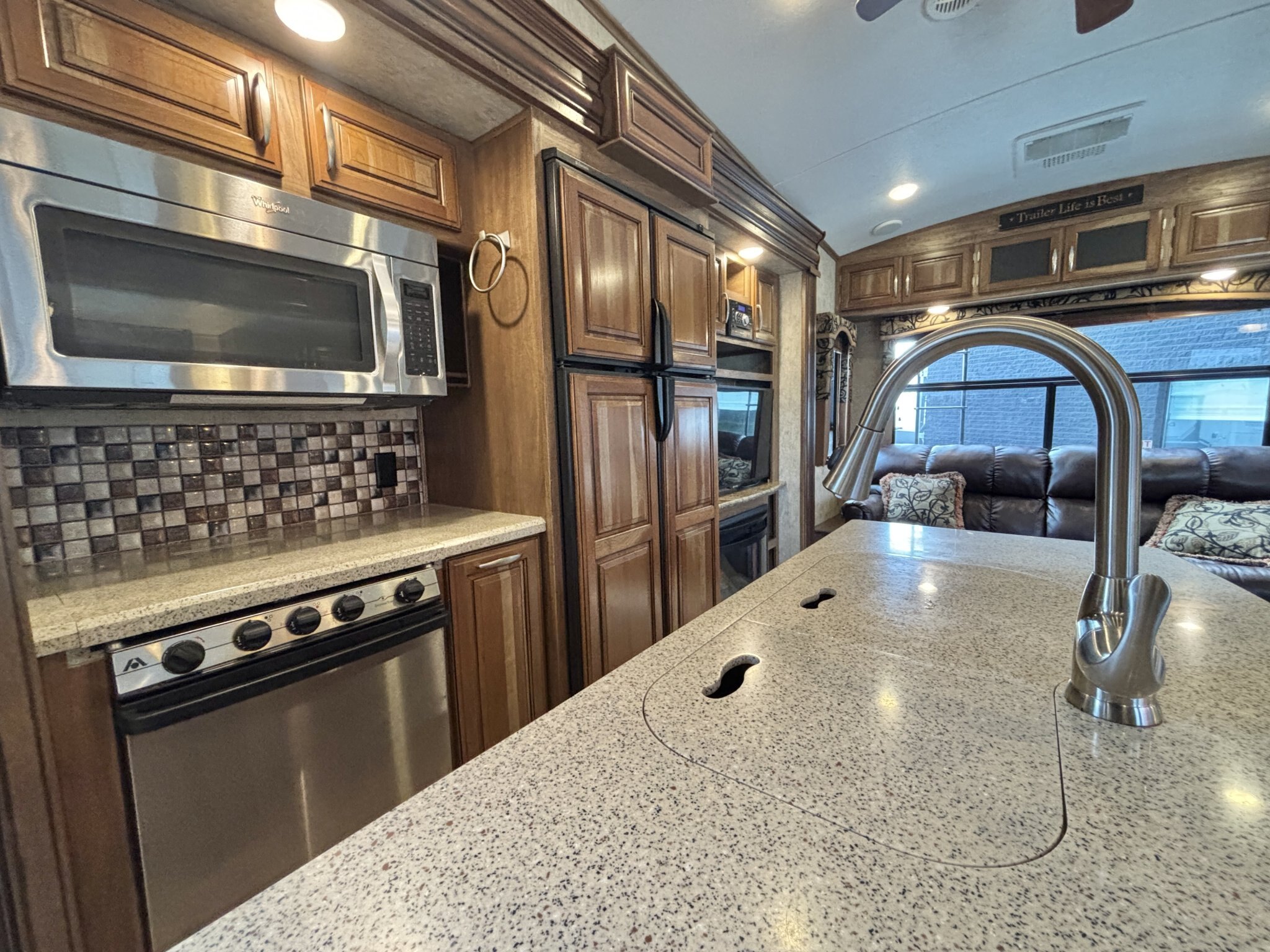 2015 Keystone Montana High Country 305RL