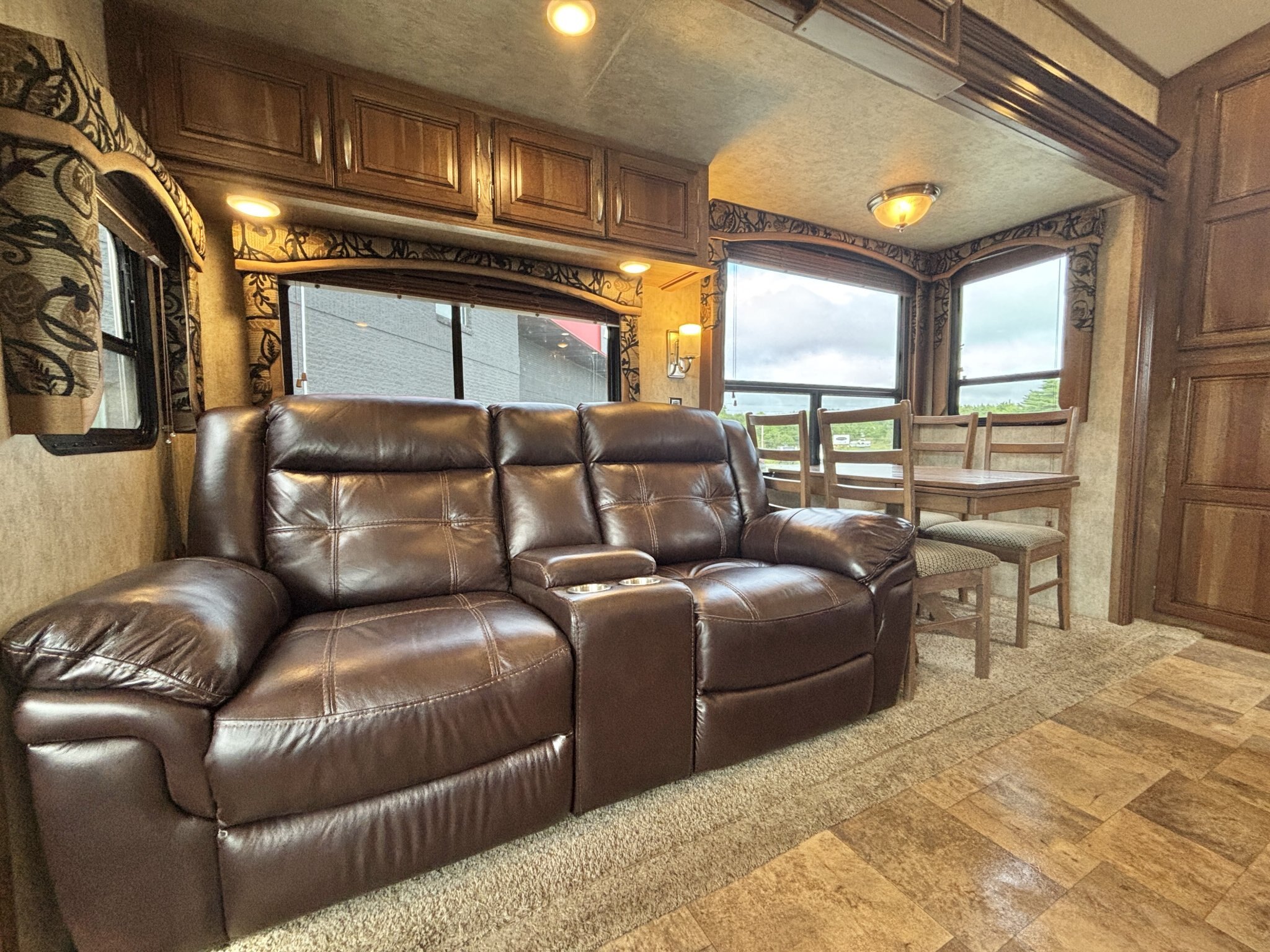 2015 Keystone Montana High Country 305RL