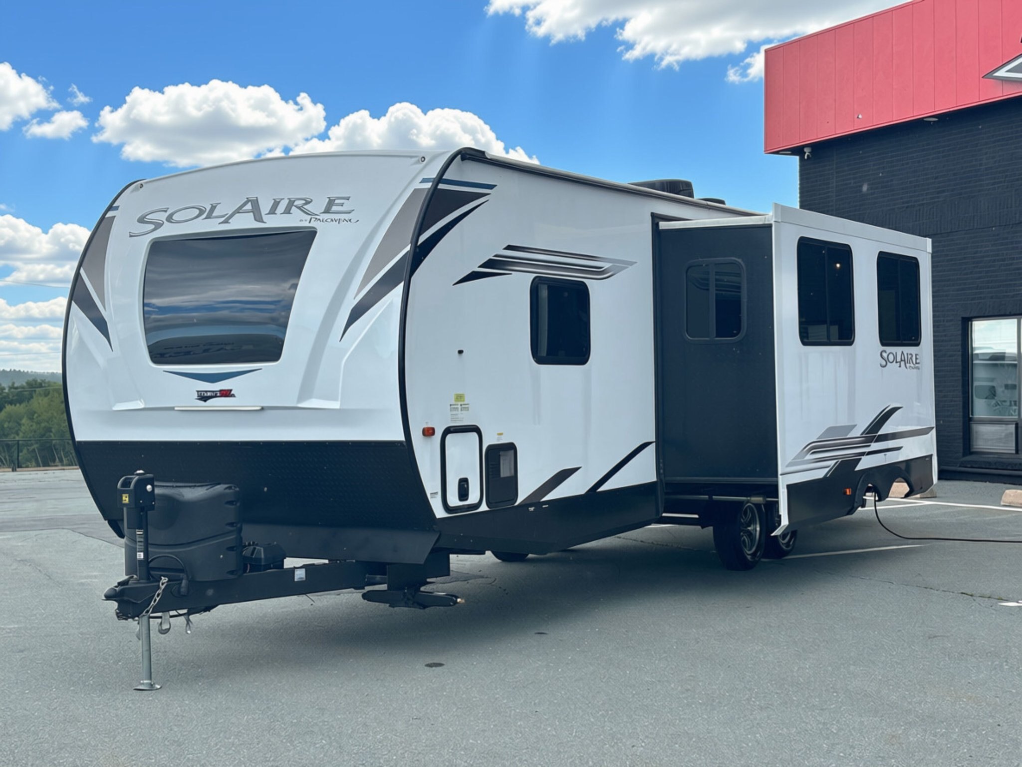 2023 Palomino Solaire 294DBHS
