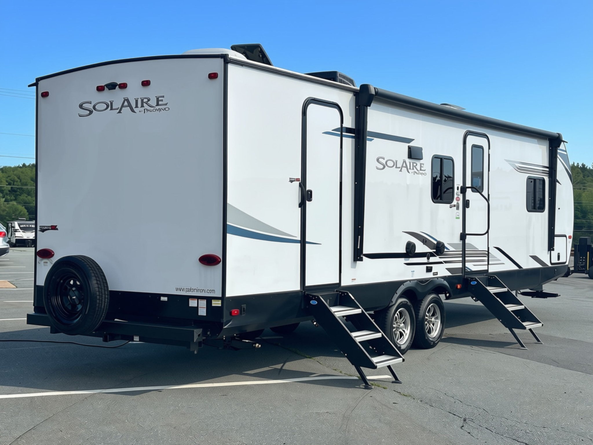 2023 Palomino Solaire 294DBHS