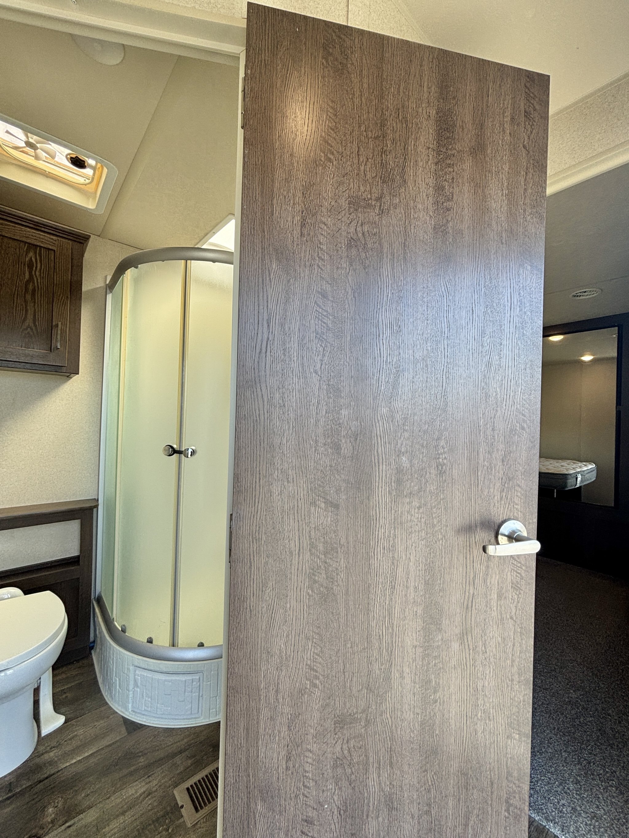 2018 Wildwood DLX 402QBQ