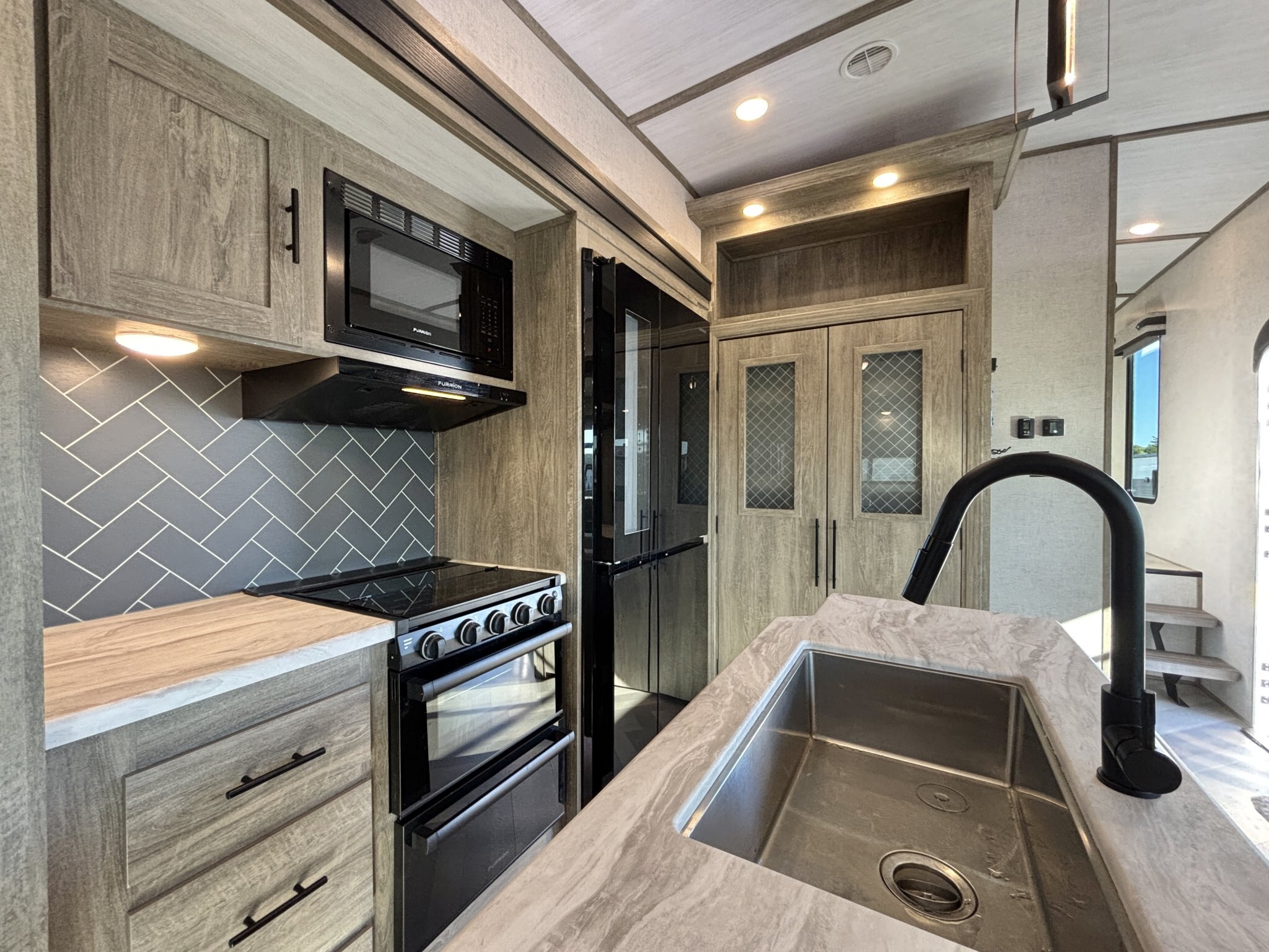 2021 Forest River Wildwood Heritage Glen 369BL