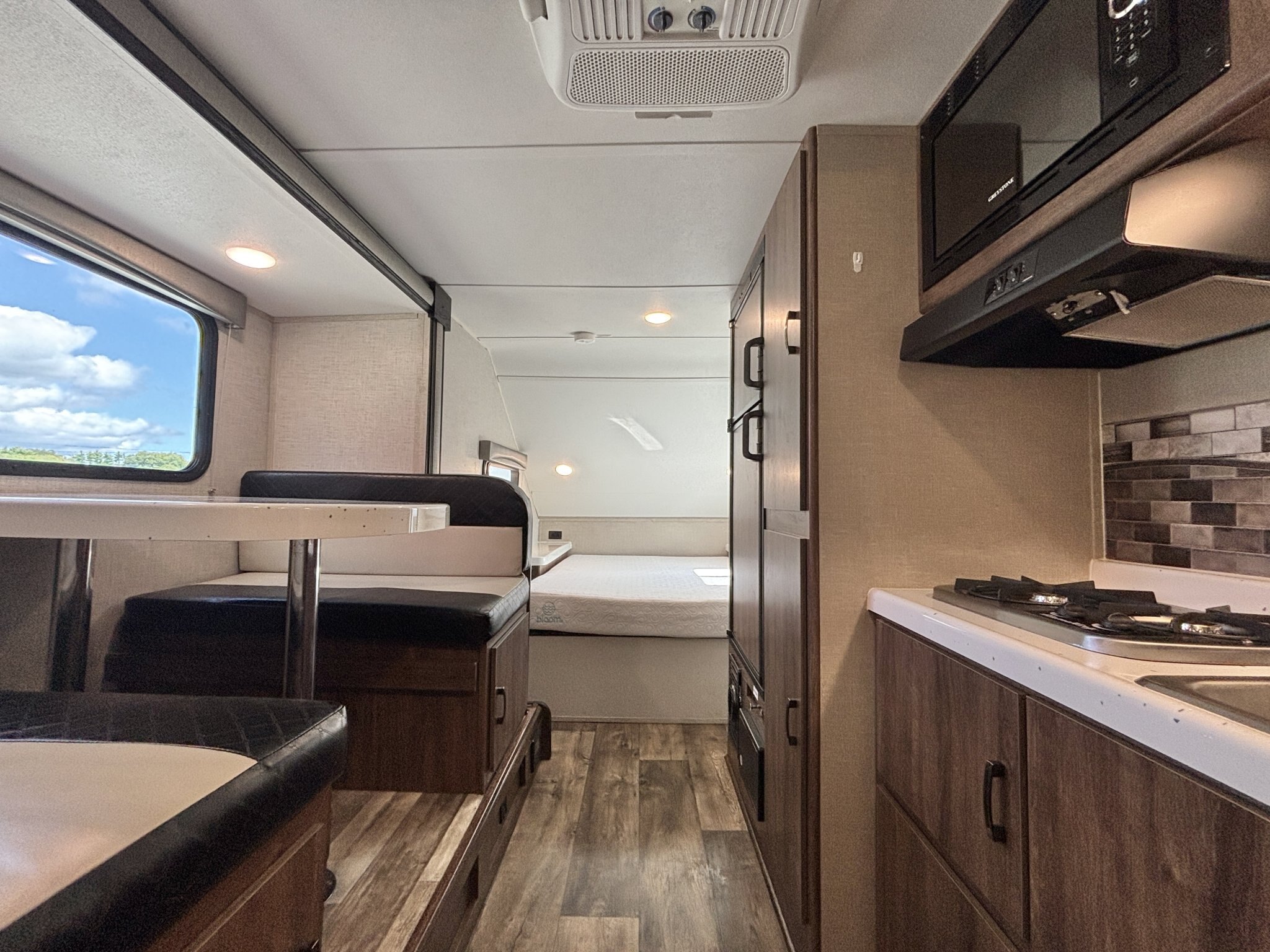 2019 Travel Lite Aura 23RB