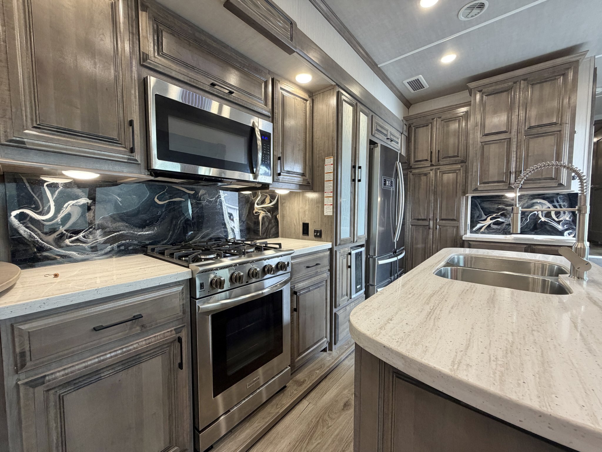 2020 Forest River Cedar Creek Champagne Edition 38EL