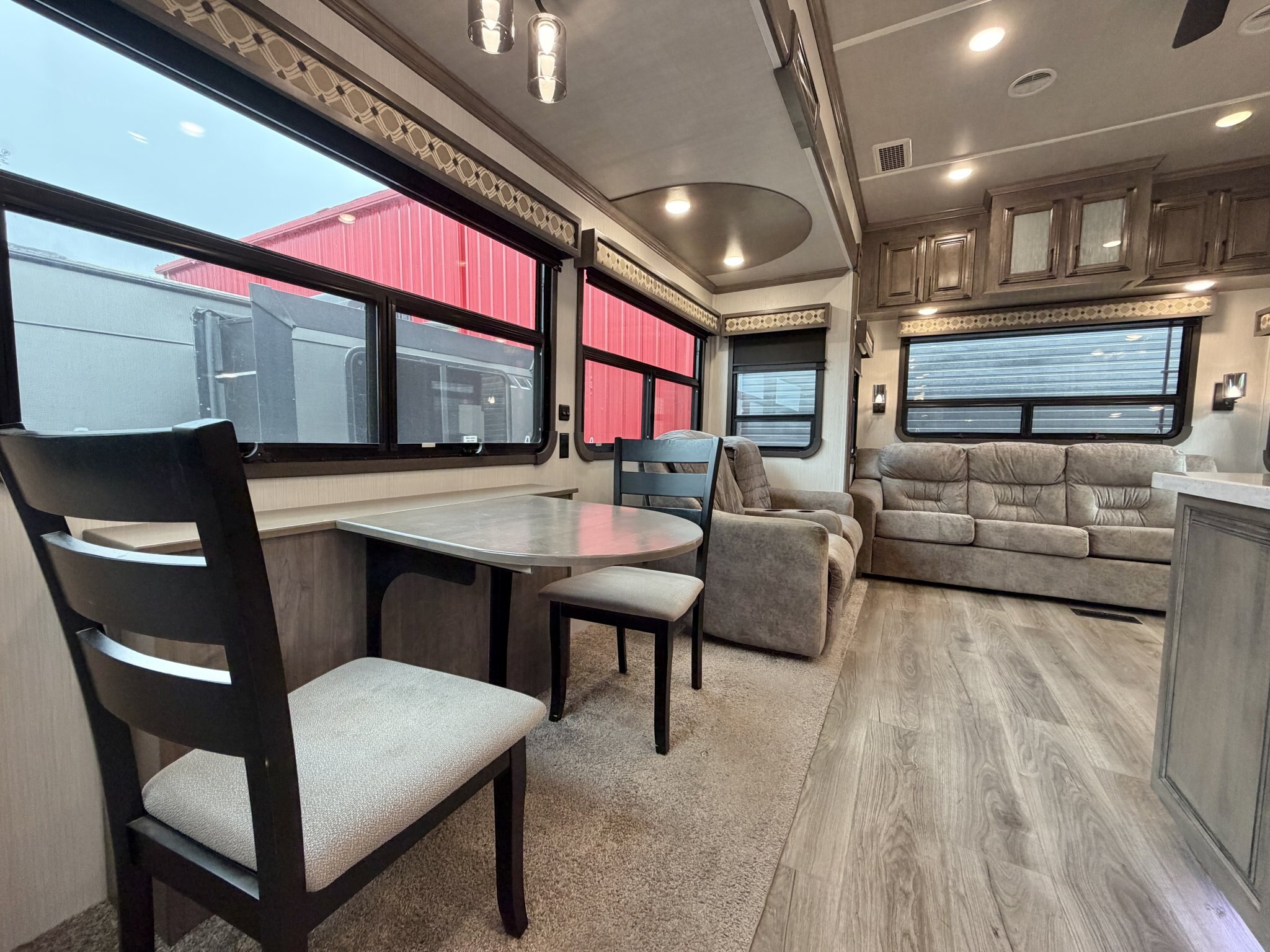 2020 Forest River Cedar Creek Champagne Edition 38EL