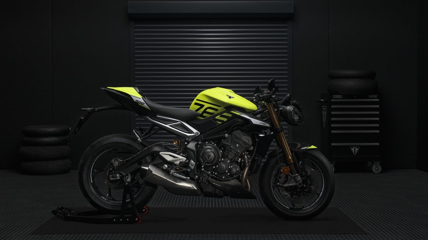 2024 Triumph STREET TRIPLE 765 MOTO2™ EDITION Triumph Racing Yellow