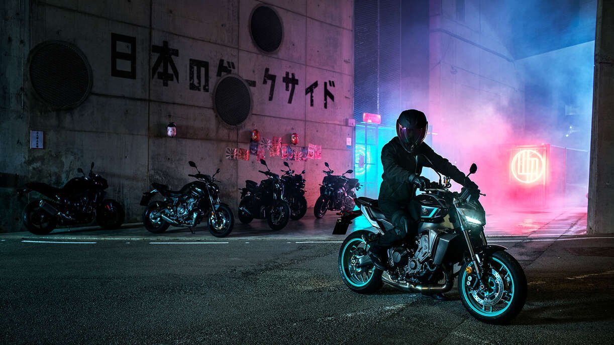 2024 Yamaha MT 09 Midnight Cyan