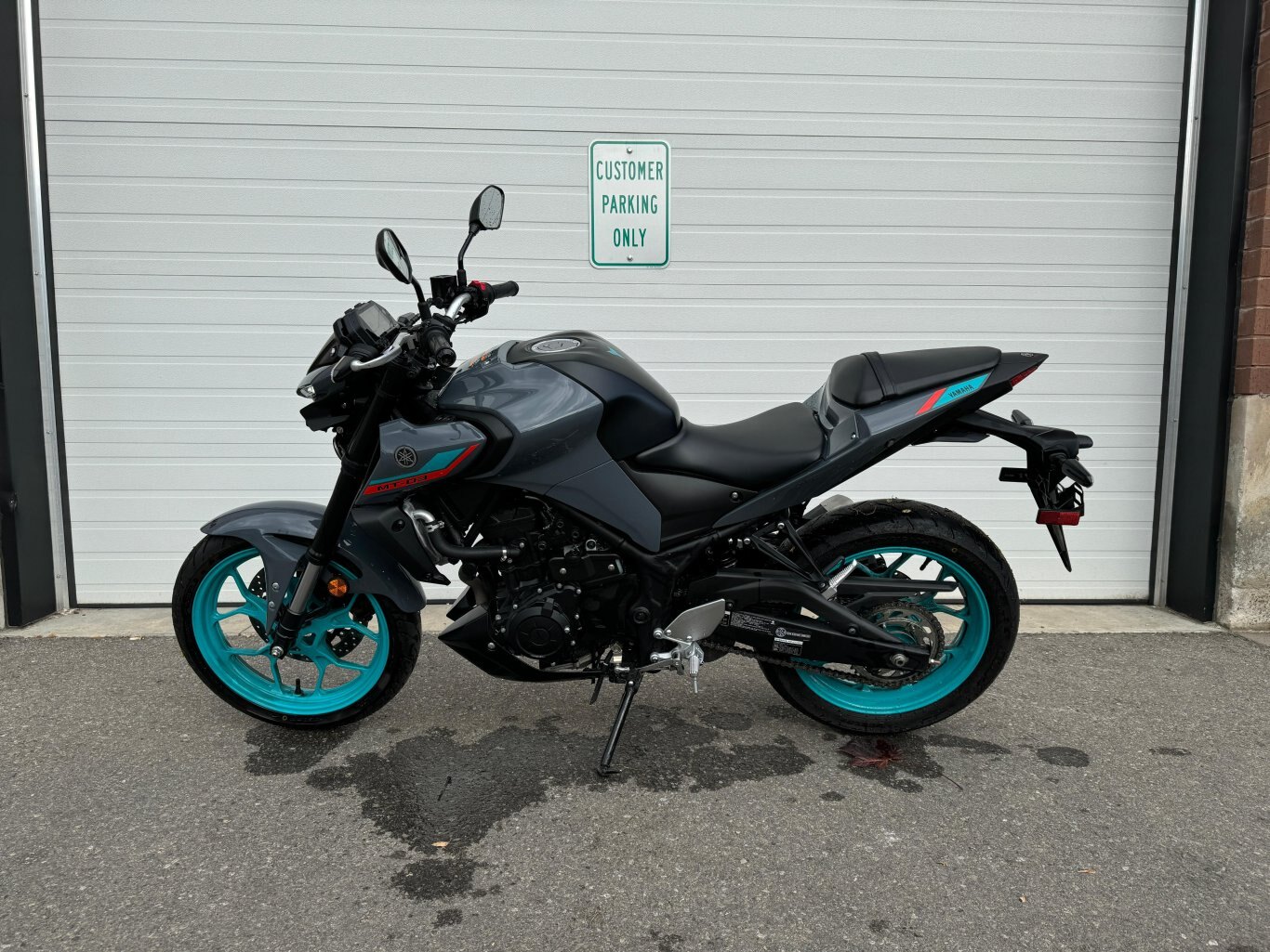 2023 Yamaha MT 03 Cyan Storm