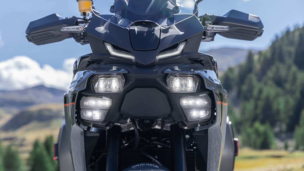 2025 Yamaha Tracer 9 Raven