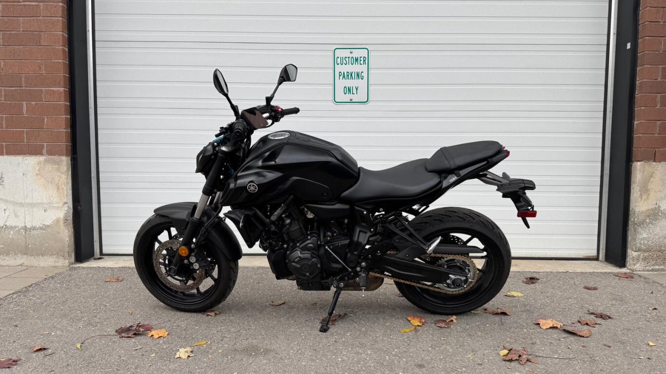 2023 Yamaha MT 07 Team Matte Raven Black