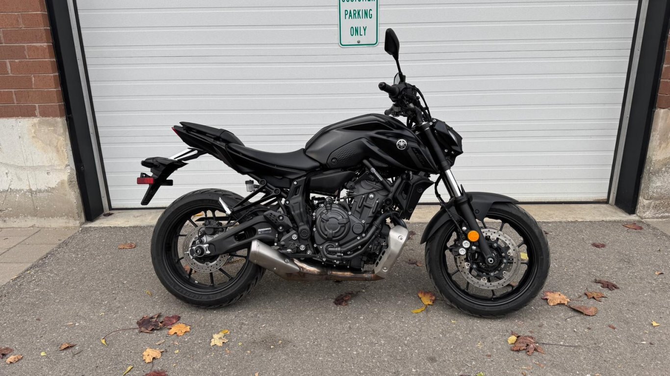 2023 Yamaha MT 07 Team Matte Raven Black