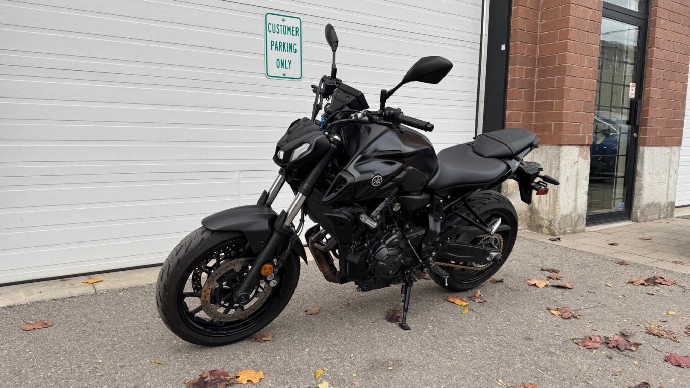2023 Yamaha MT 07 Team Matte Raven Black