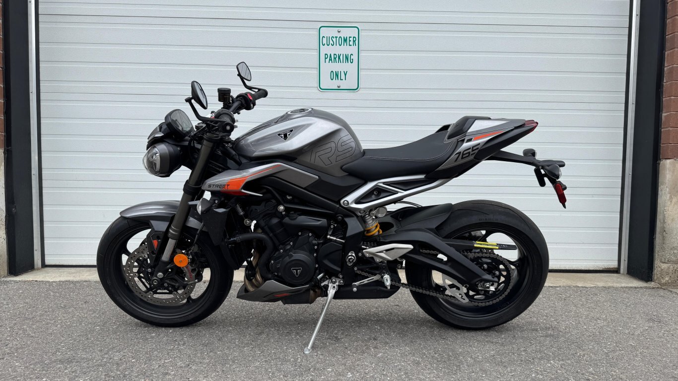 2024 Triumph STREET TRIPLE 765 RS Silver Ice