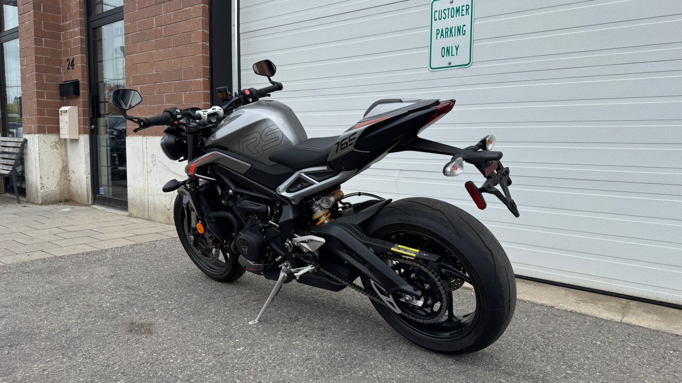 2024 Triumph STREET TRIPLE 765 RS Silver Ice
