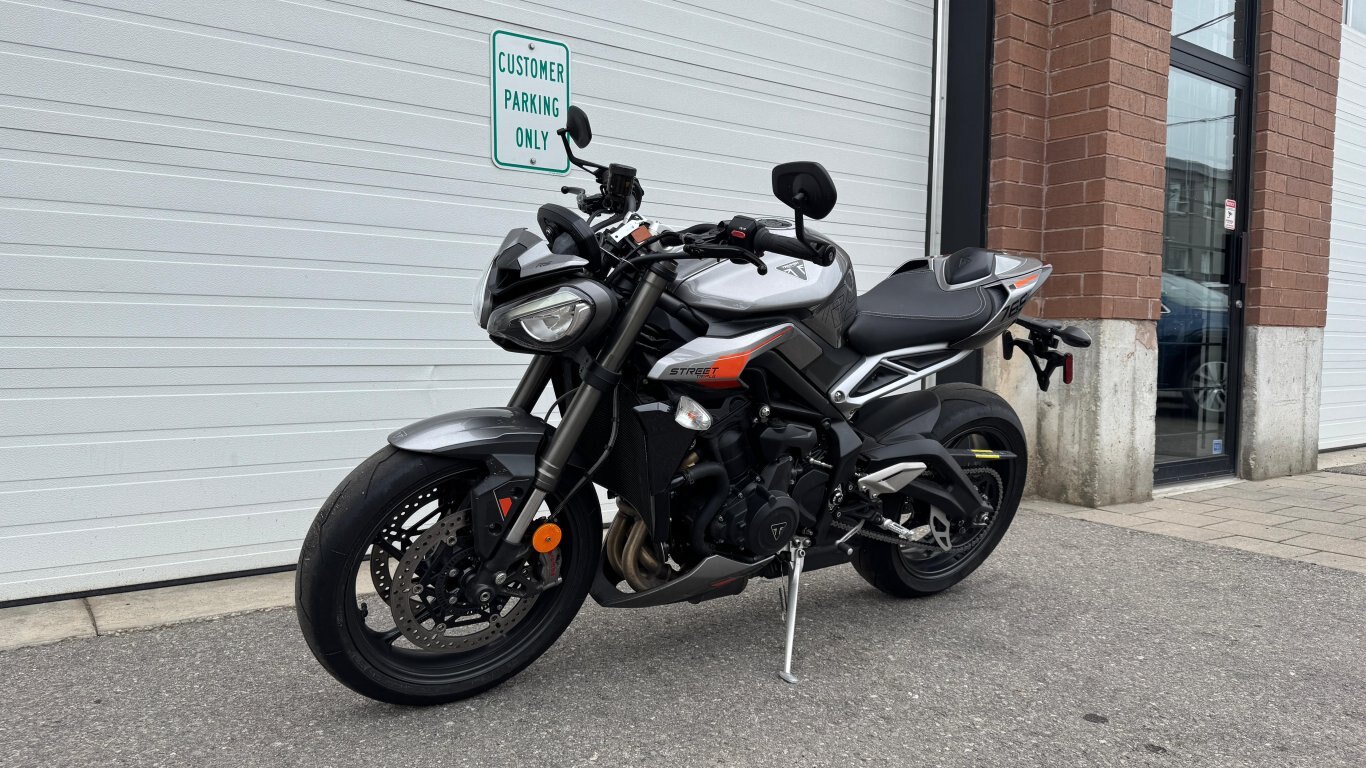 2024 Triumph STREET TRIPLE 765 RS Silver Ice