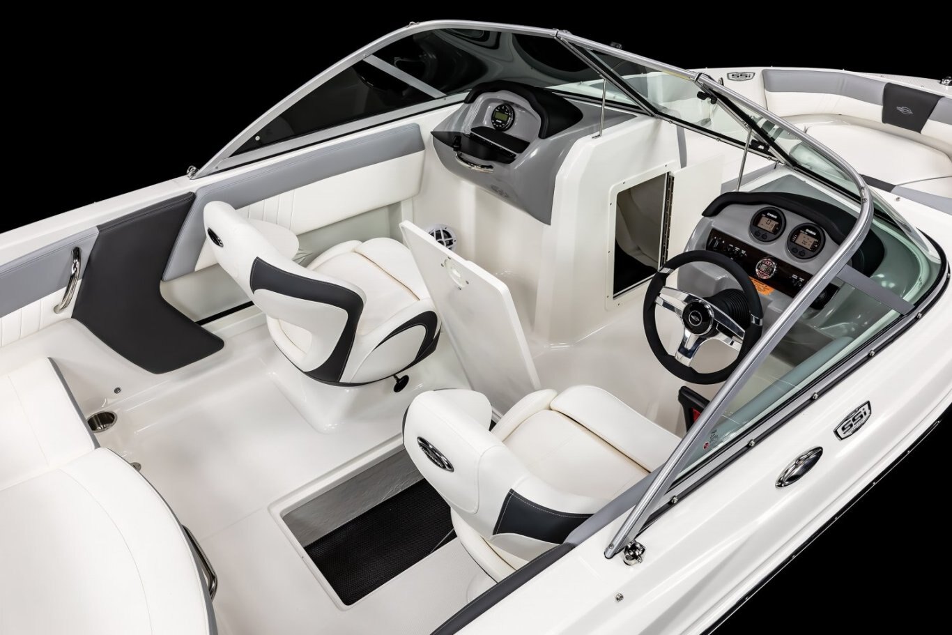 2020 Chaparral 19 SSi Sport 4.5L 200HP Alpha One