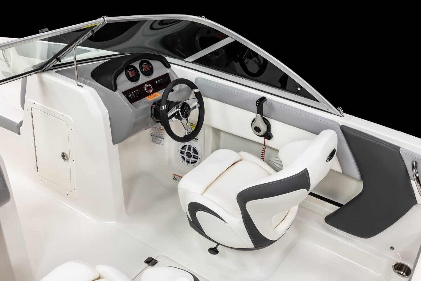 2020 Chaparral 19 SSi Sport 4.5L 200HP Alpha One