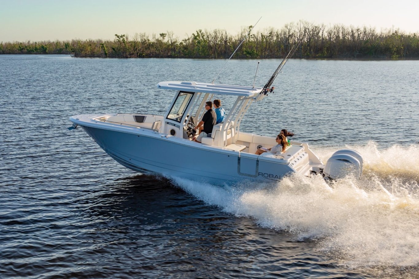 2024 Robalo R270