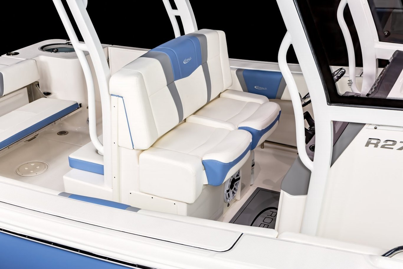 2024 Robalo R270