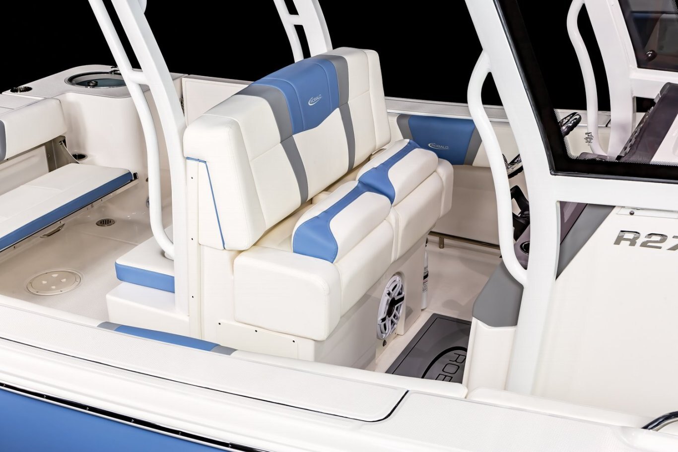 2024 Robalo R270