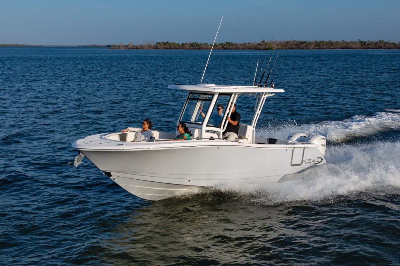 2024 Robalo R270