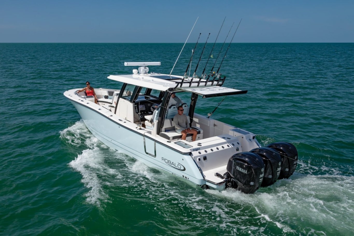 2024 Robalo R360