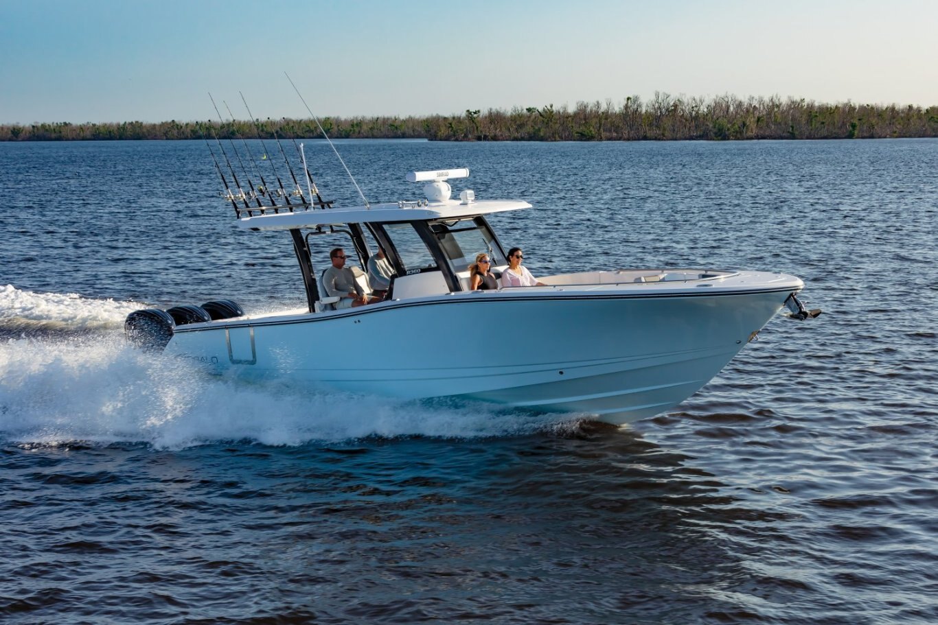 2024 Robalo R360