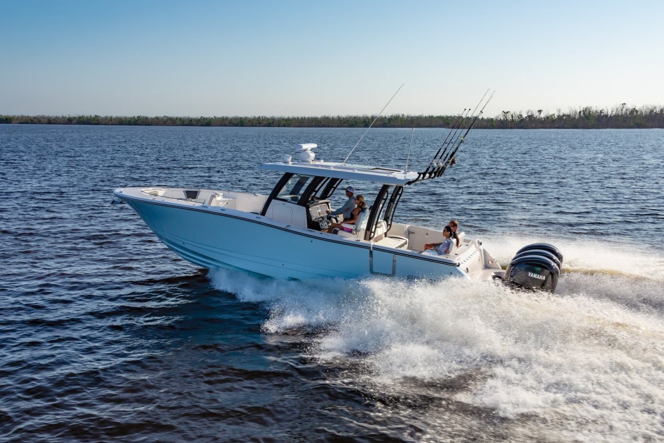 2024 Robalo R360