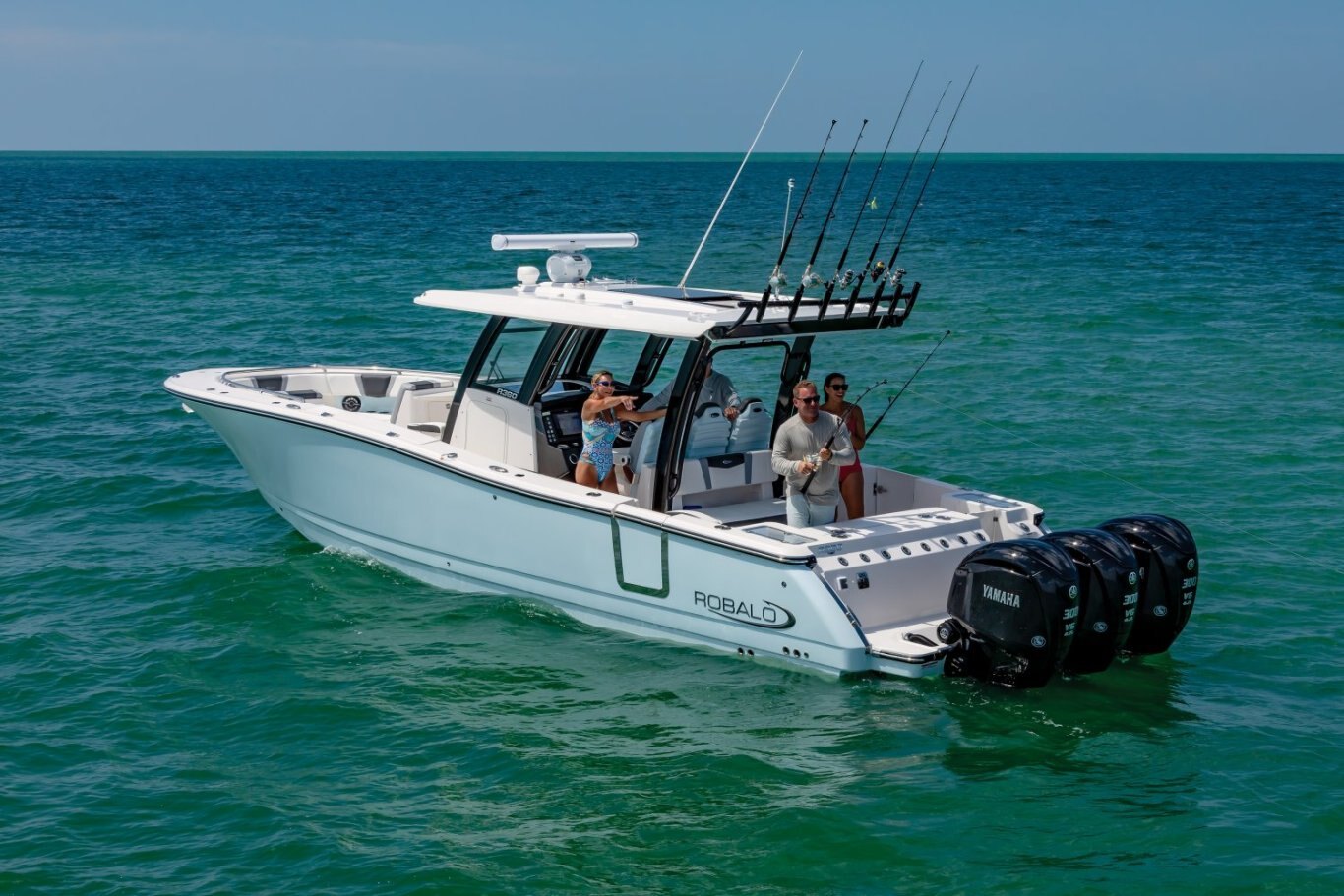 2024 Robalo R360