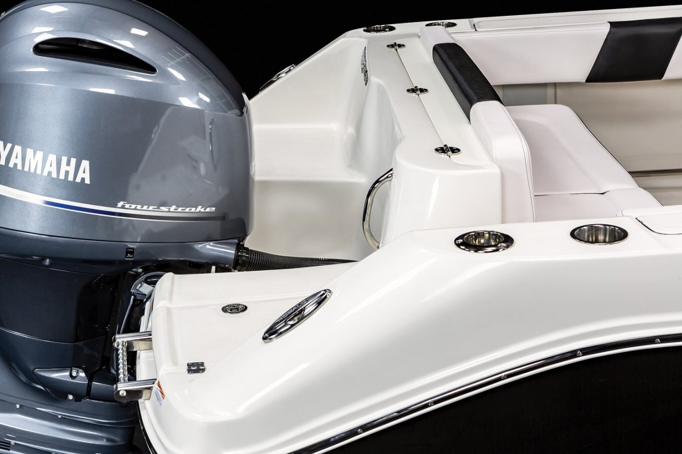 2024 Robalo R202EX