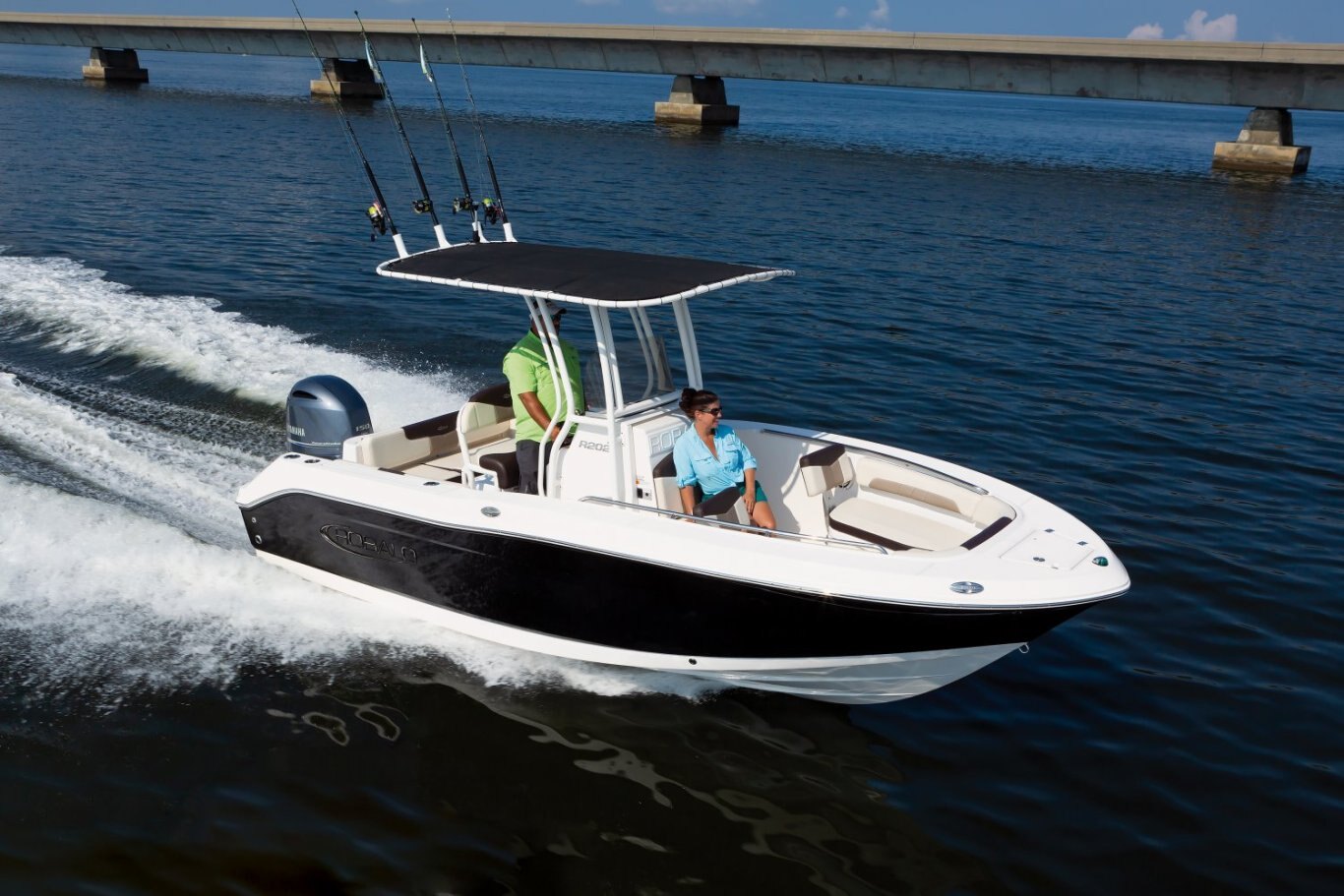 2024 Robalo R202EX