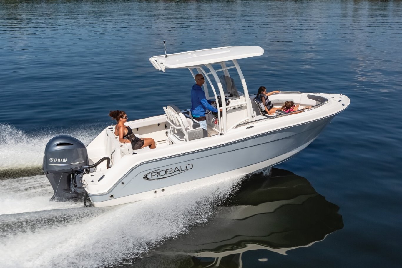 2024 Robalo R222EX