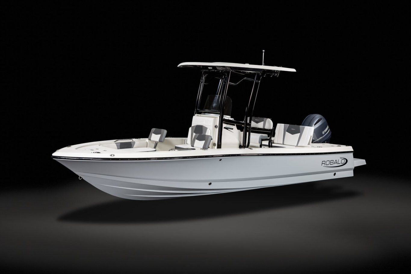 2024 Robalo 226 Cayman