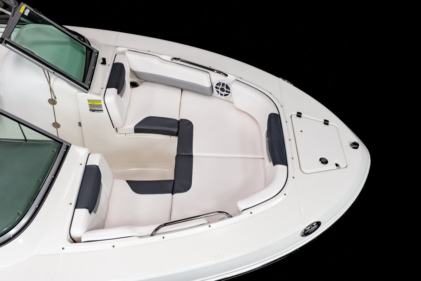 2024 Robalo R207