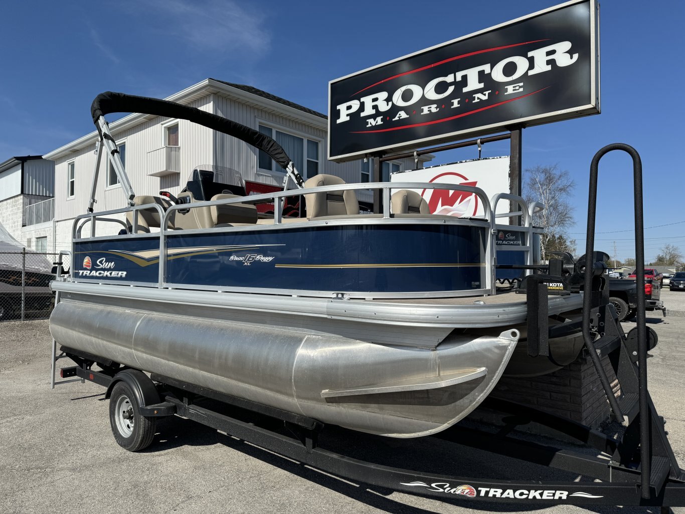 2022 SunTracker Bass Buggy 16XL Pontoon Boat