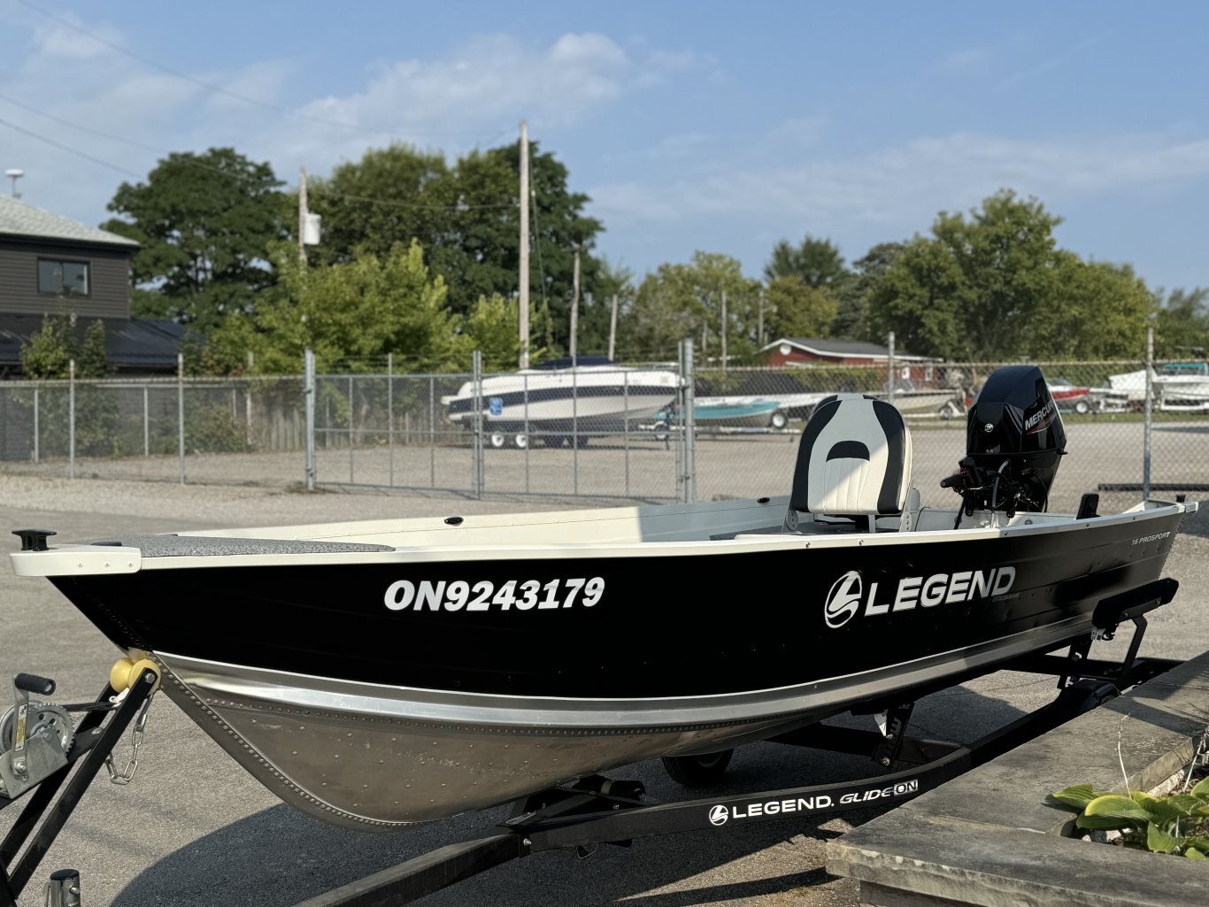 2022 Legend 16 Prosport LS + NEW 25HP Mercury FourStroke ELHPT