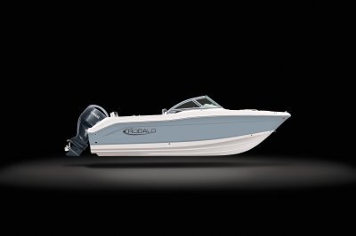 2025 Robalo R207 - Dual Console