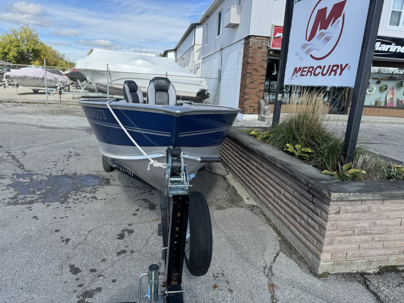 2013 Lund 1600 Fury Tiller 25HP Evinrude Etec