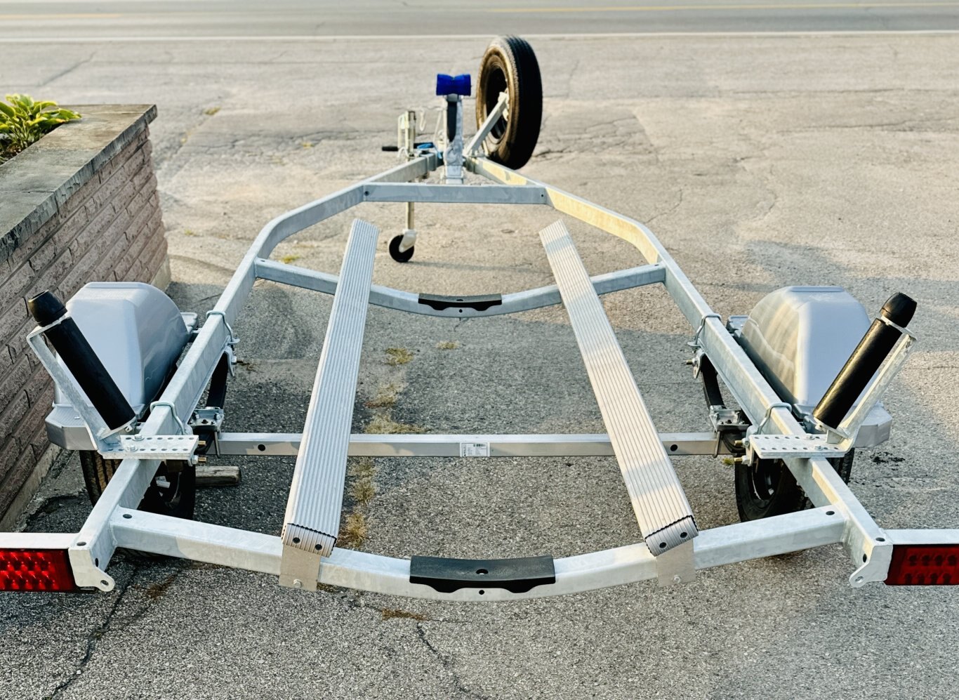 Karavan Crestliner OEM Trailer