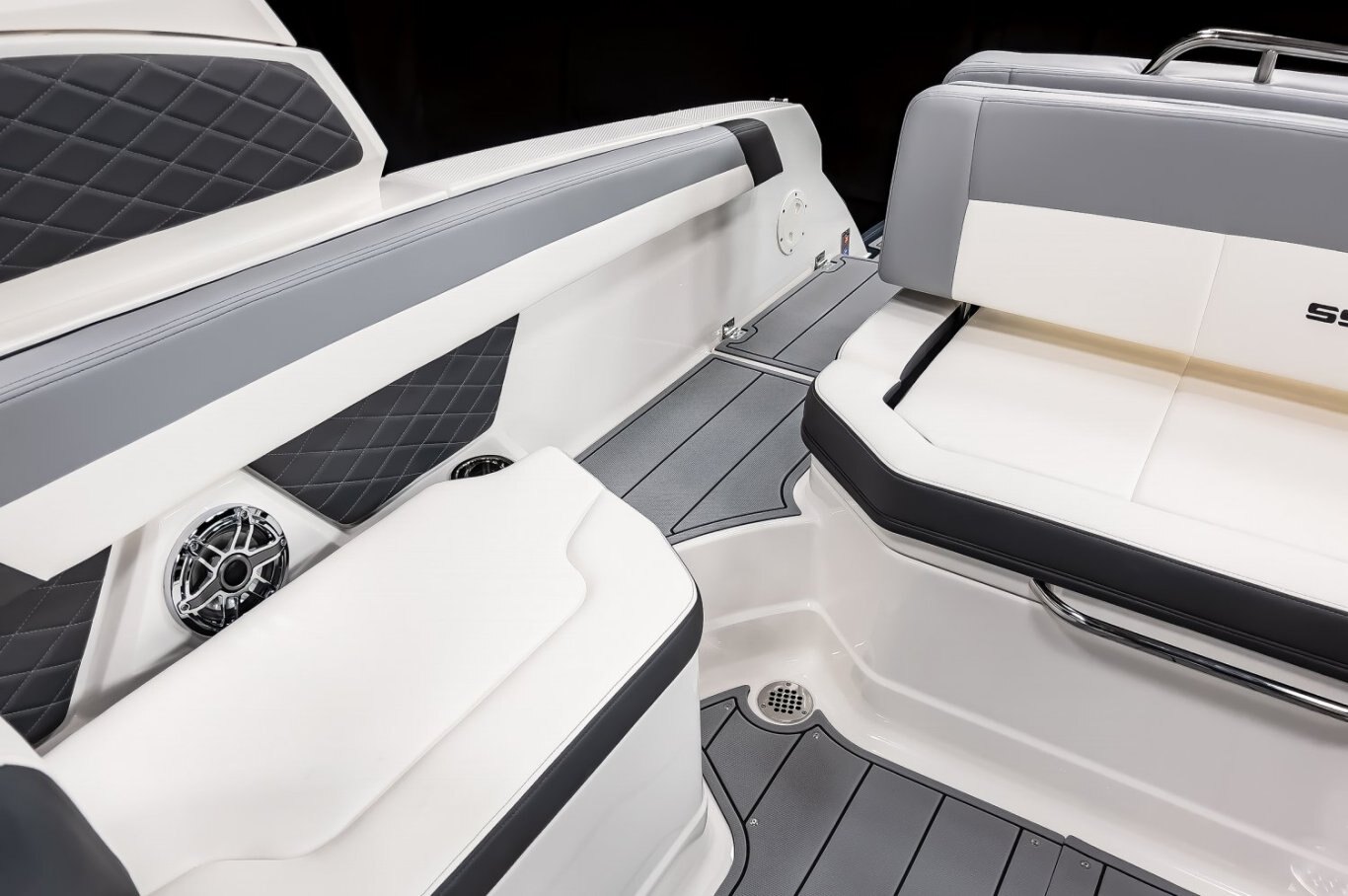 2026 Chaparral SSX 6