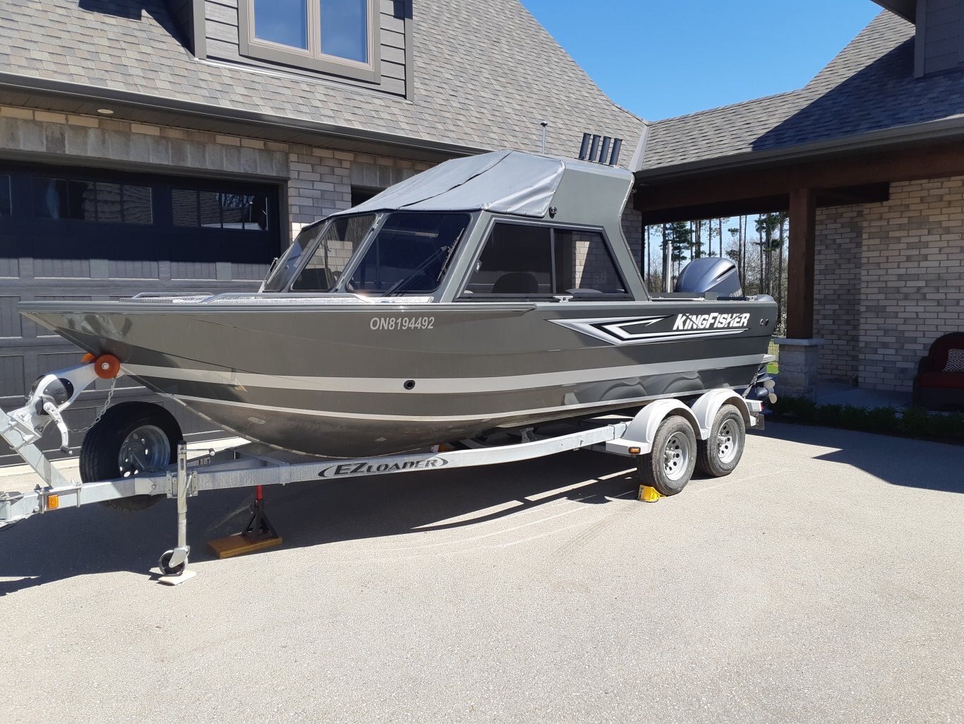 2022 King Fisher 2050 HHT