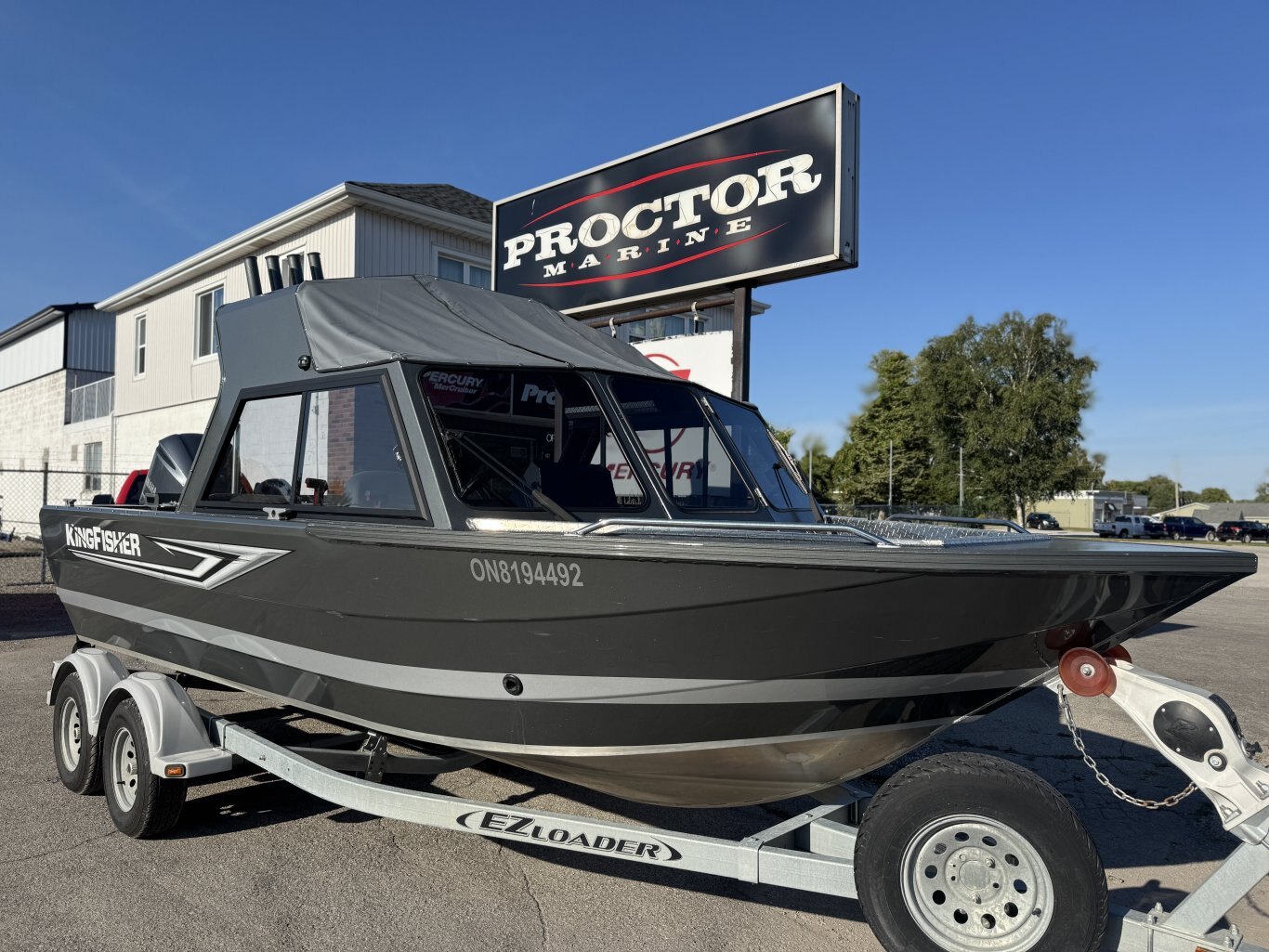 2022 King Fisher 2050 HHT