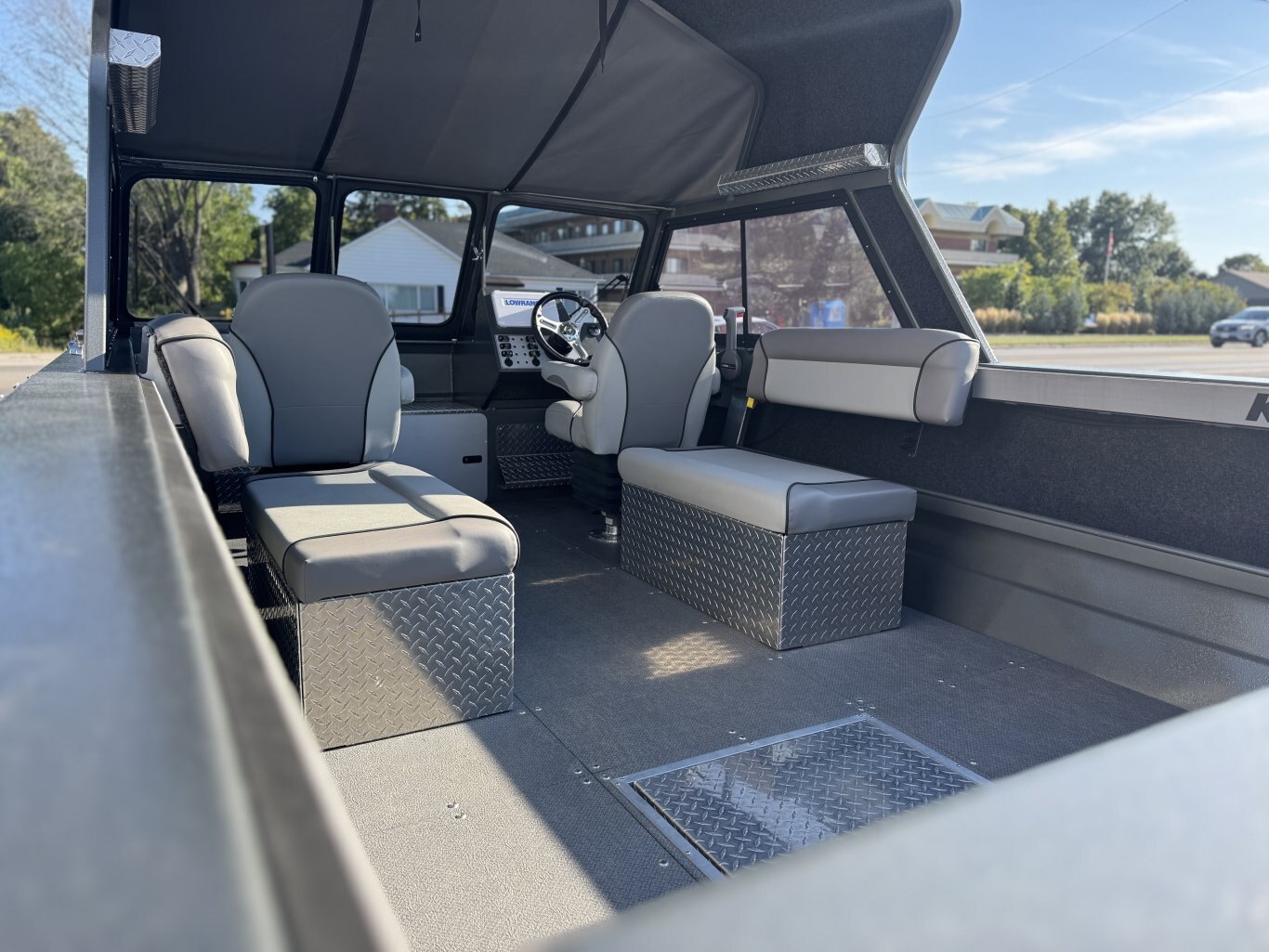 2022 King Fisher 2050 HHT