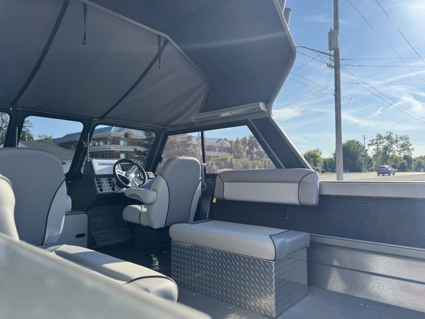 2022 King Fisher 2050 HHT