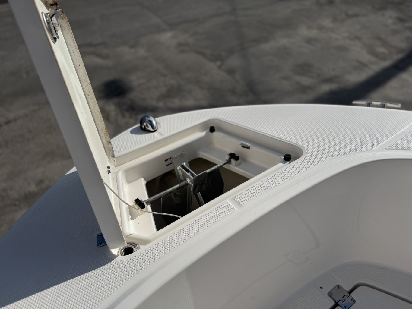 2017 Robalo R180 Center Console