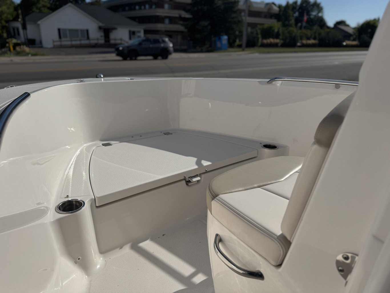 2017 Robalo R180 Center Console