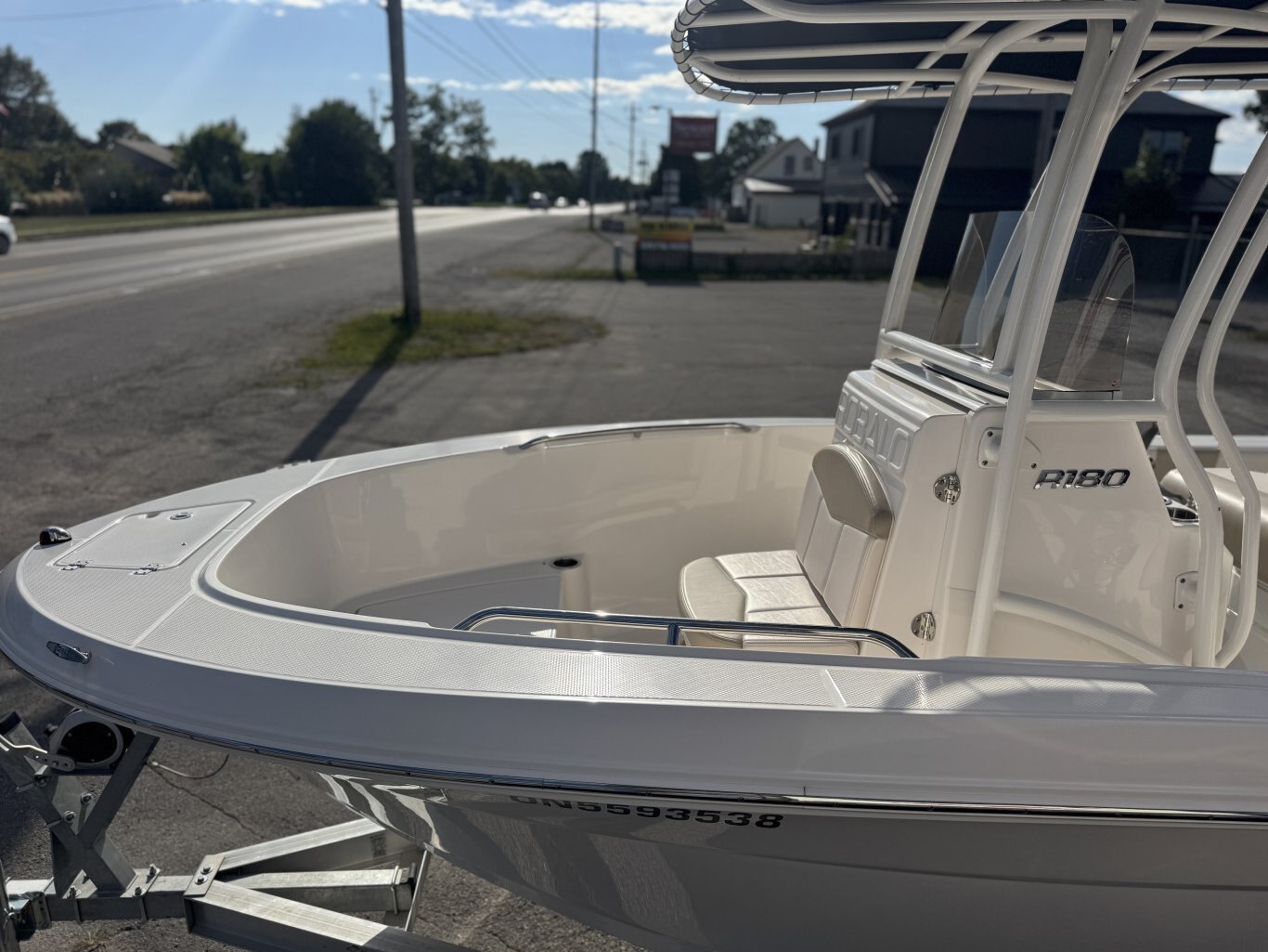 2017 Robalo R180 Center Console