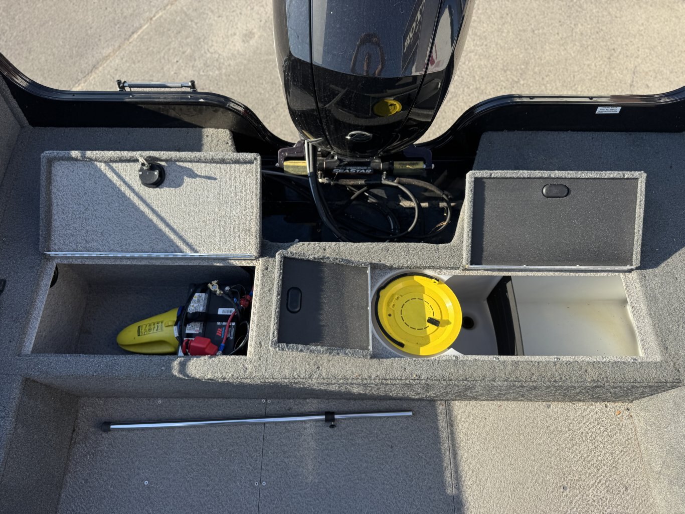 2017 Crestliner 1950 FishHawk Walk Through