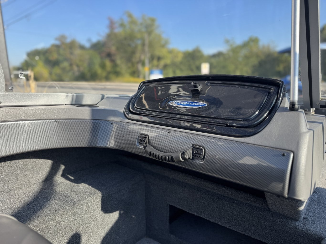 2017 Crestliner 1950 FishHawk Walk Through