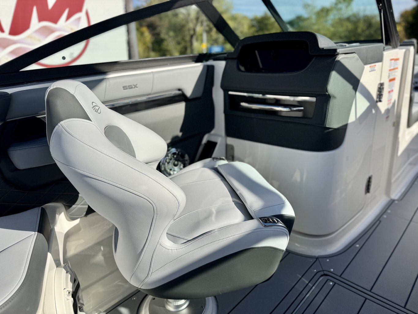 2026 Chaparral SSX 6